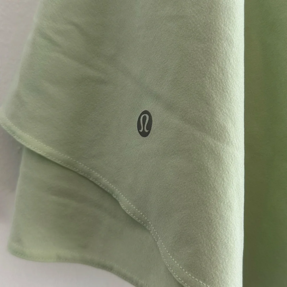 LULULEMON tennis skirt with shorts size small - Picture 2 of 3